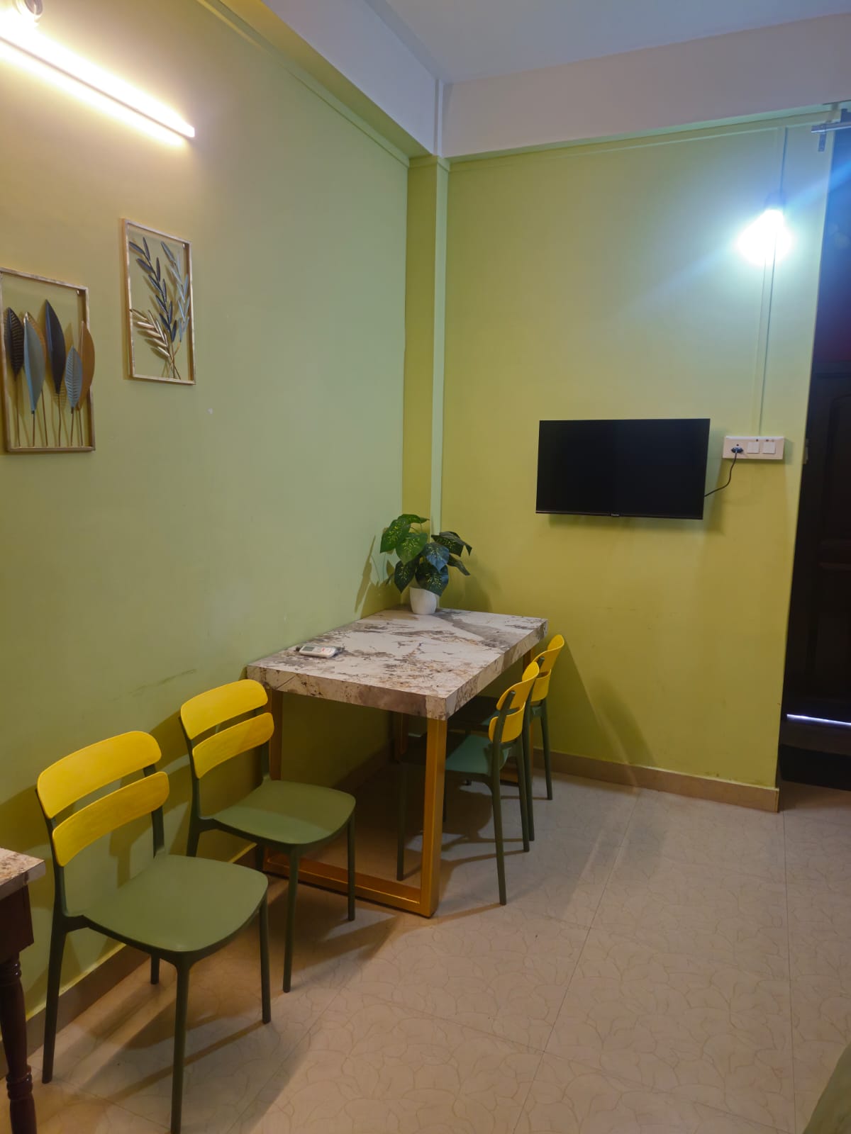 Suite 03